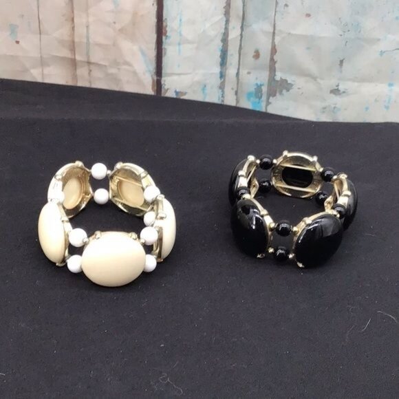 Taramanda Two Black Cream Beads Set in a Gold Tone Metal on Stretch Band Style B - Picture 3 of 3